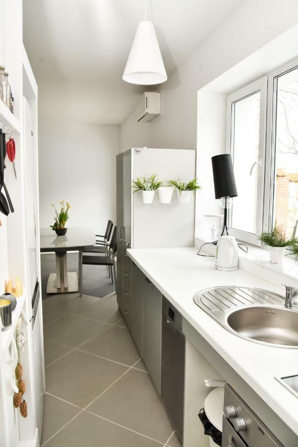 Garden View Home Marupe Exterior photo